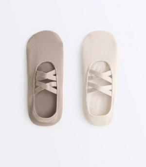 pilates socks (similar)